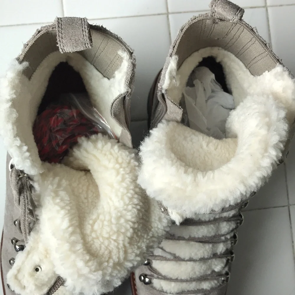 New Jeffrey Campbell Culvert Sherpa boot size 8.5, 10